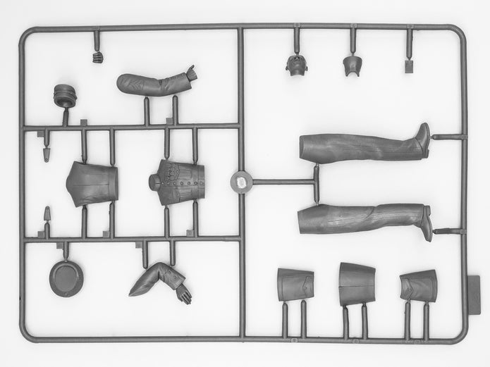 ICM 16005 Plastic figures model kit Scale 1:16 US Marines Sergeant modelling kit