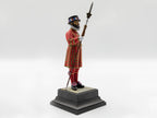 ICM 16006 Plastic model kit Scale 1:16 Yeoman Warder 