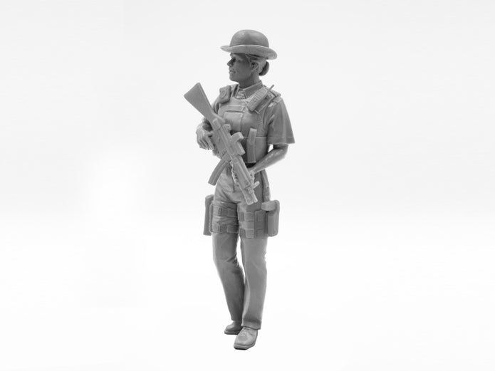 ICM 16009 Plastic model figures kit Scale 1:16 British Police Female Officer