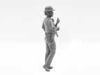 ICM 16009 Plastic model figures kit Scale 1:16 British Police Female Officer