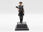 ICM 16009 Plastic model figures kit Scale 1:16 British Police Female Officer