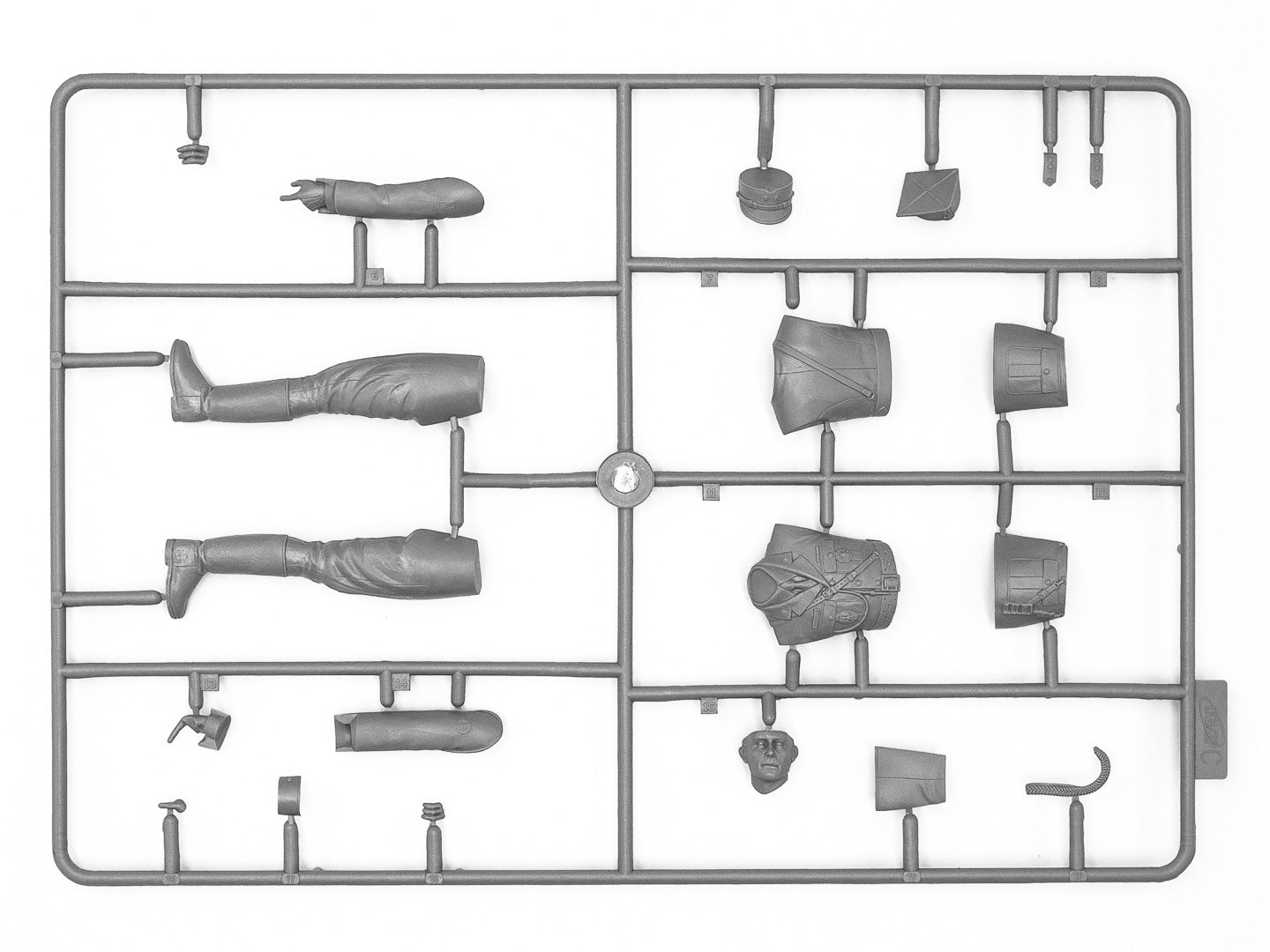 ICM 16010 Plastic model kit Scale 1:16 Polish Regiment Representative Officer