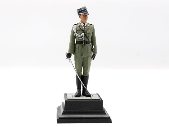 ICM 16010 Plastic model kit Scale 1:16 Polish Regiment Representative Officer