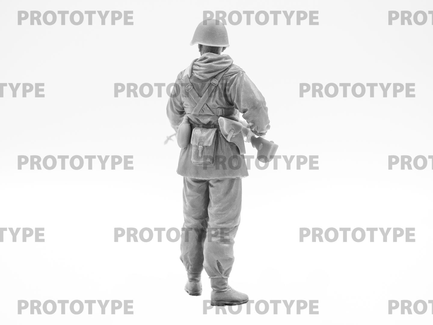 ICM 16013 Plastic model figures kit Scale 1:16 Assault engineer-sapper WW2