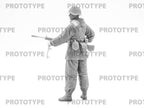 ICM 16013 Plastic model figures kit Scale 1:16 Assault engineer-sapper WW2