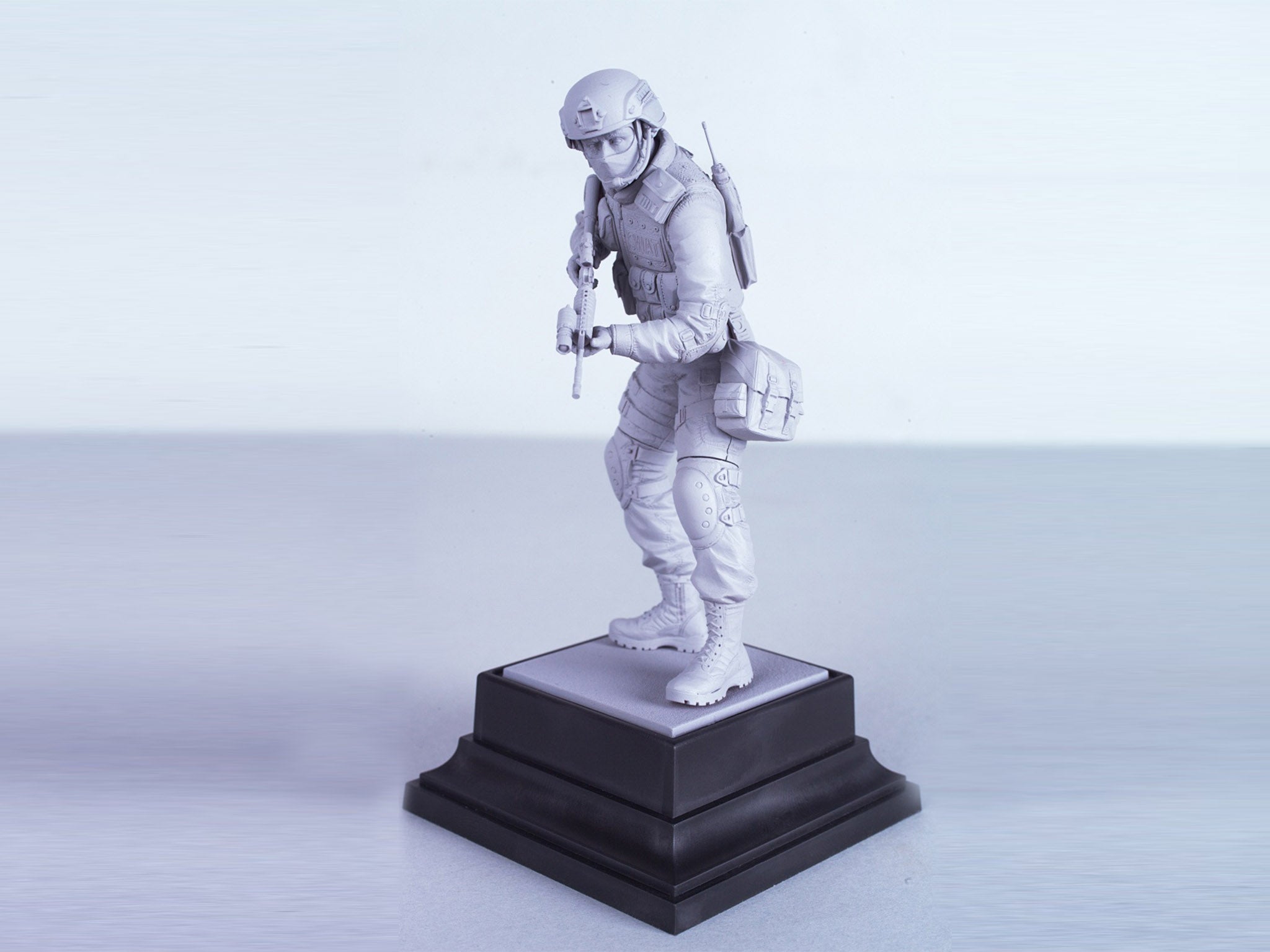 ICM 16101 Plastic model kit figures Scale 1:16 S.W.A.T Team Leader - kits models