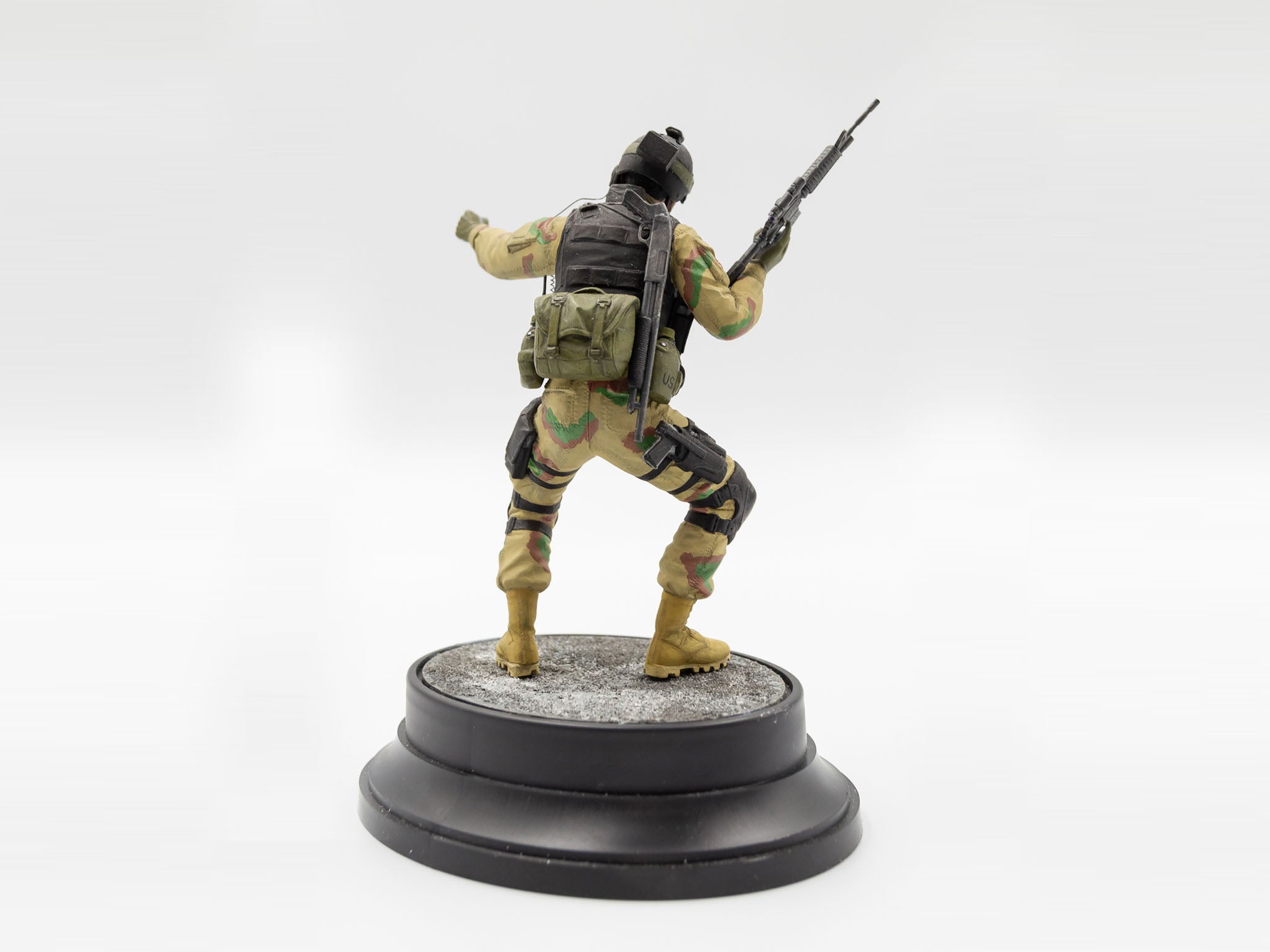 ICM 16103 Plastic model kit Scale 1:16 Delta Force Fighter (Mogadishu, 1993)