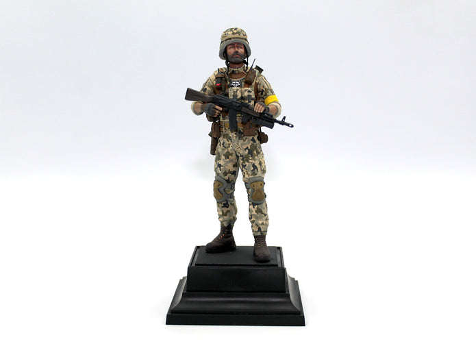 ICM16104 Scale figure modeling kit1:16 Soldier of the Armed Forces of Ukraine