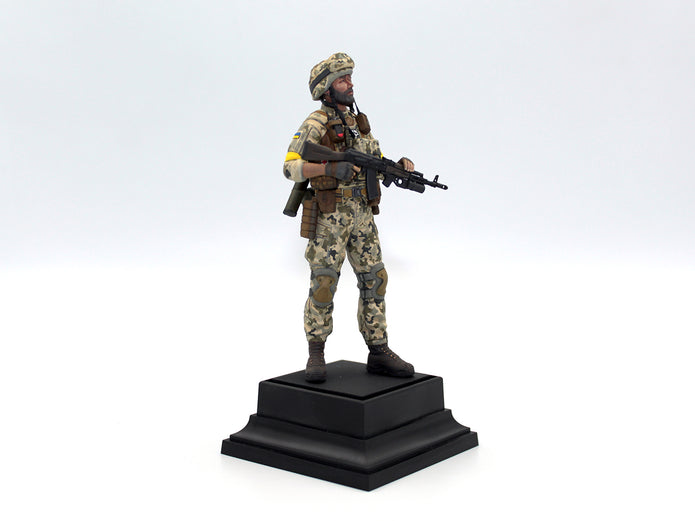 ICM16104 Scale figure modeling kit1:16 Soldier of the Armed Forces of Ukraine