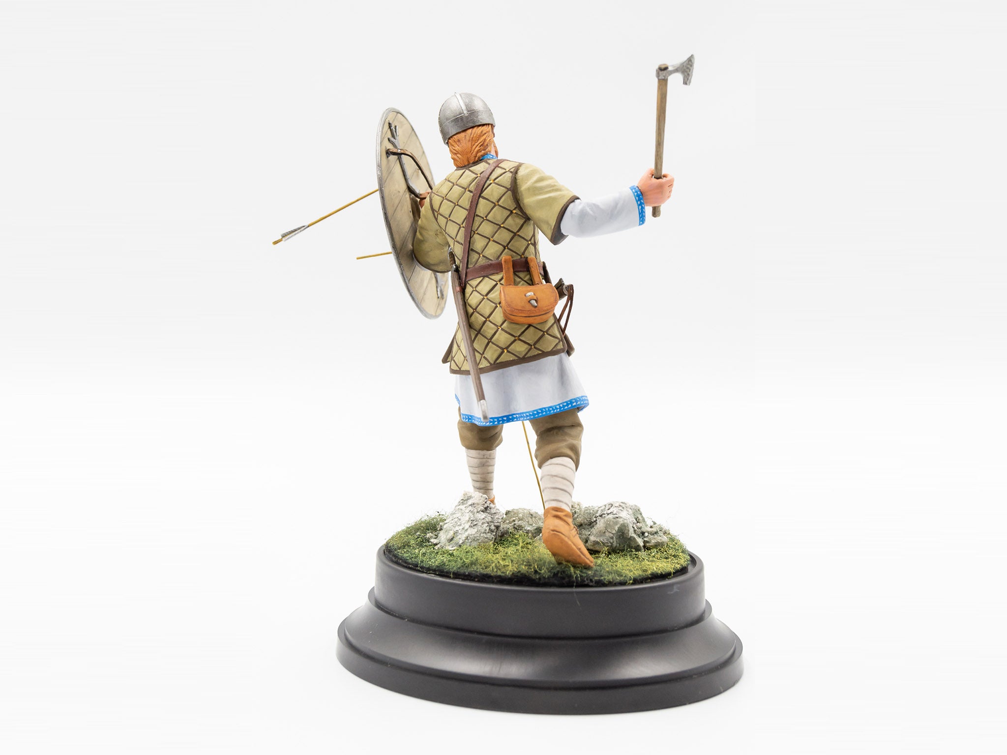 ICM 16301 Plastic model figures kit Scale 1:16 Viking (IX century) - kits models