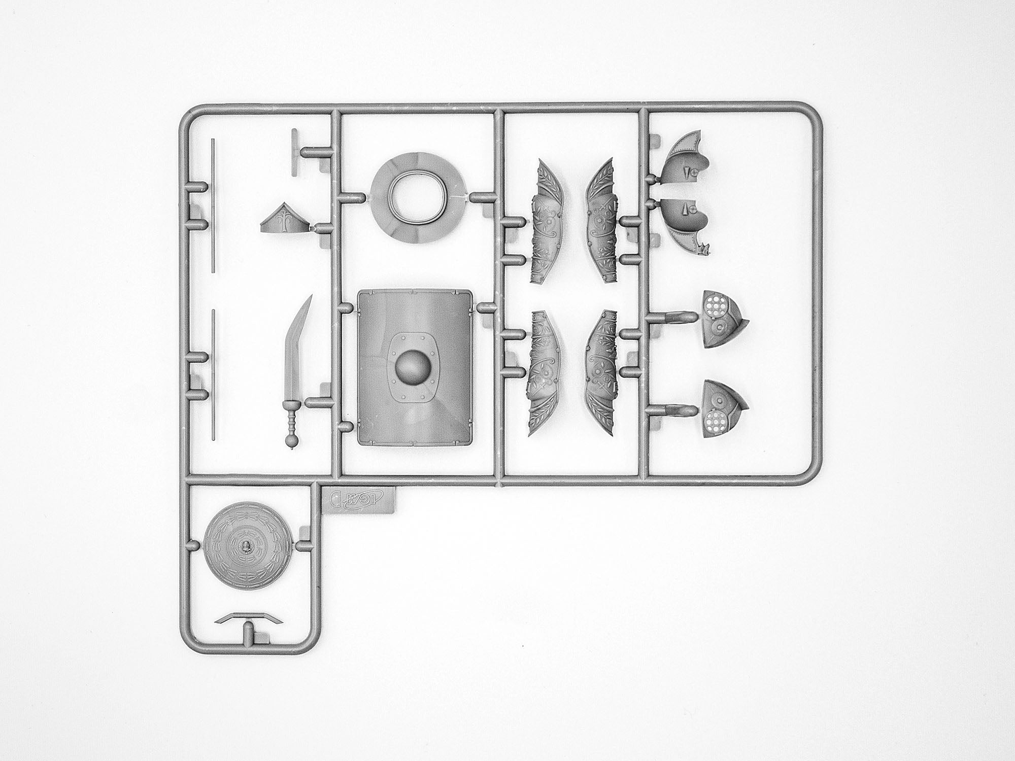 ICM 16303 Plastic model figures kit Scale 1:16 Roman Gladiator - kits models