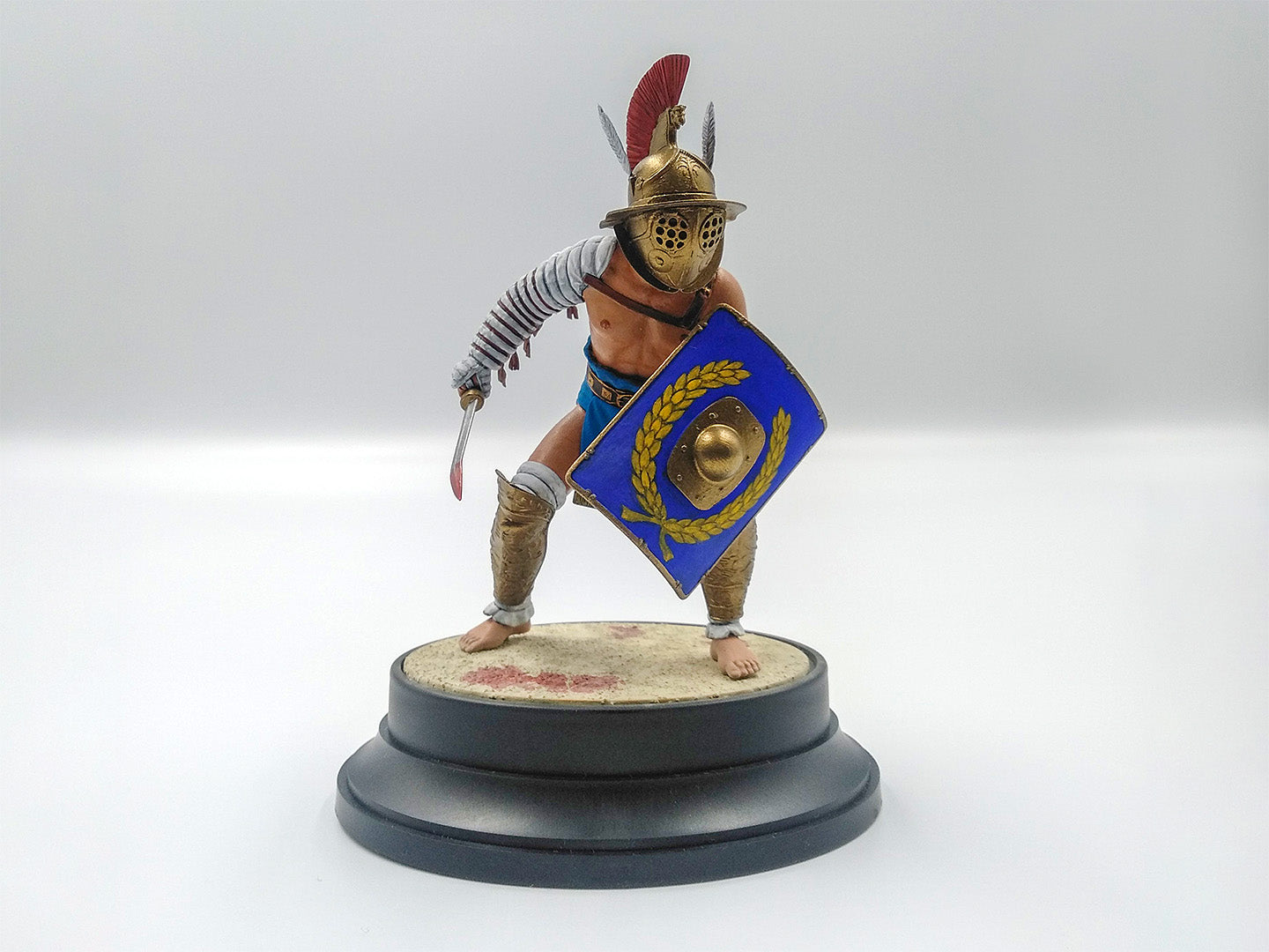 ICM 16303 Plastic model figures kit Scale 1:16 Roman Gladiator - kits models