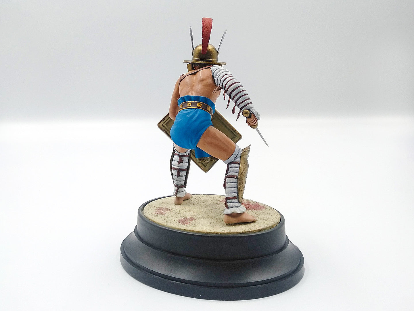 ICM 16303 Plastic model figures kit Scale 1:16 Roman Gladiator - kits models