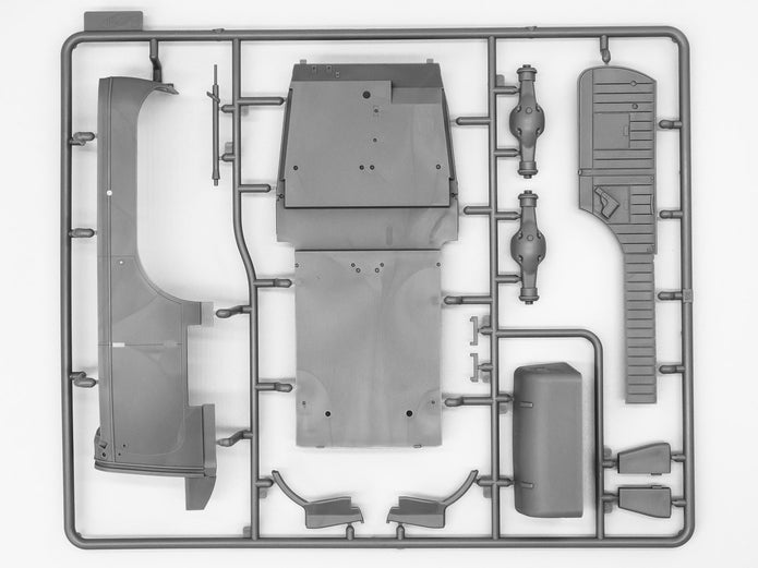 ICM 24012 Plastic model 1:24 Typ G4 with open cover, WWII German personnel car