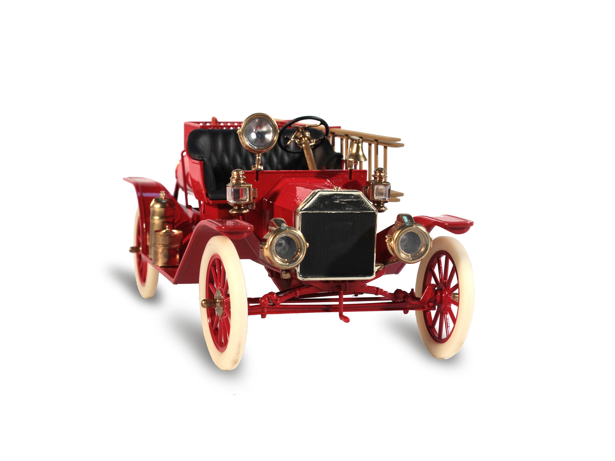 ICM 24017 Plastic model Truck  kit Scale 1:24 Model T 1914 Fire Truck with Crew