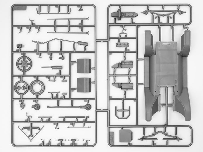 ICM 24026 Scale model 1:24 ModelT 1913 Speedster with American Sport Car Drivers