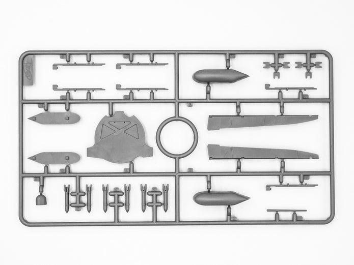 ICM 32003 Plastic aircraft model kit Scale 1:32 I-16 type 29 WWII Soviet fighter