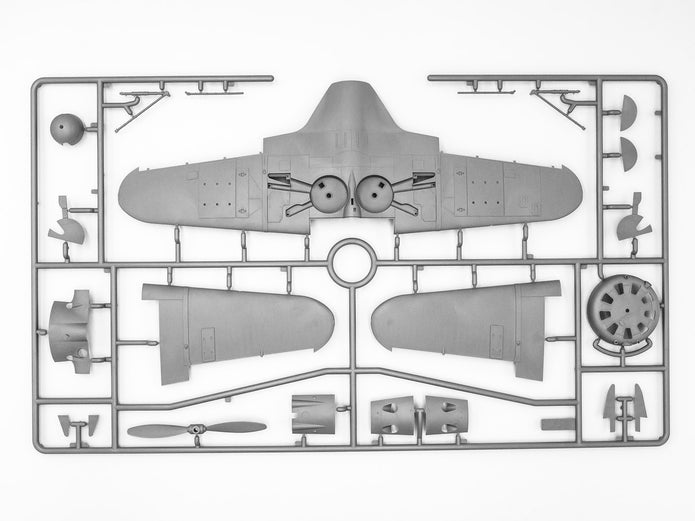 ICM 32003 Plastic aircraft model kit Scale 1:32 I-16 type 29 WWII Soviet fighter
