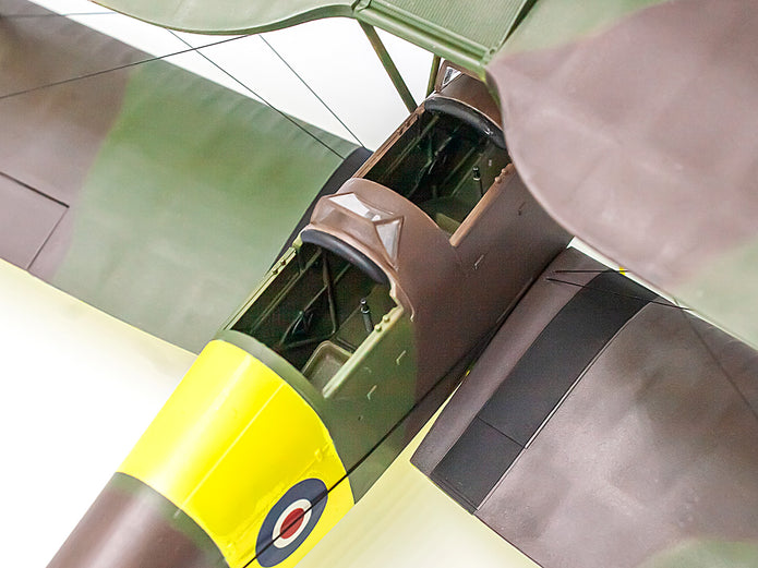 ICM 32037 Plastic model aircraft kit 1:32 DH.82А Tiger Moth with WWII RAF Cadets