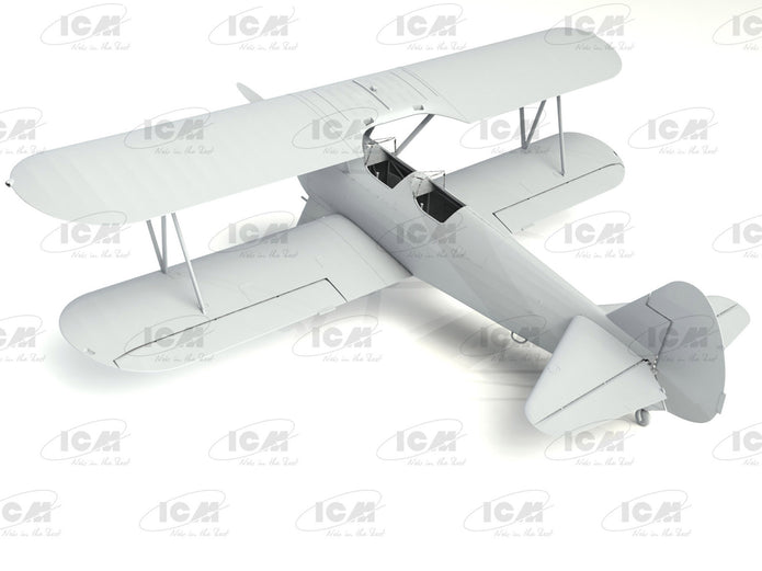 ICM 32051 Plastic model aircraft kit 1:32 Stearman PT-17 with American Cadets