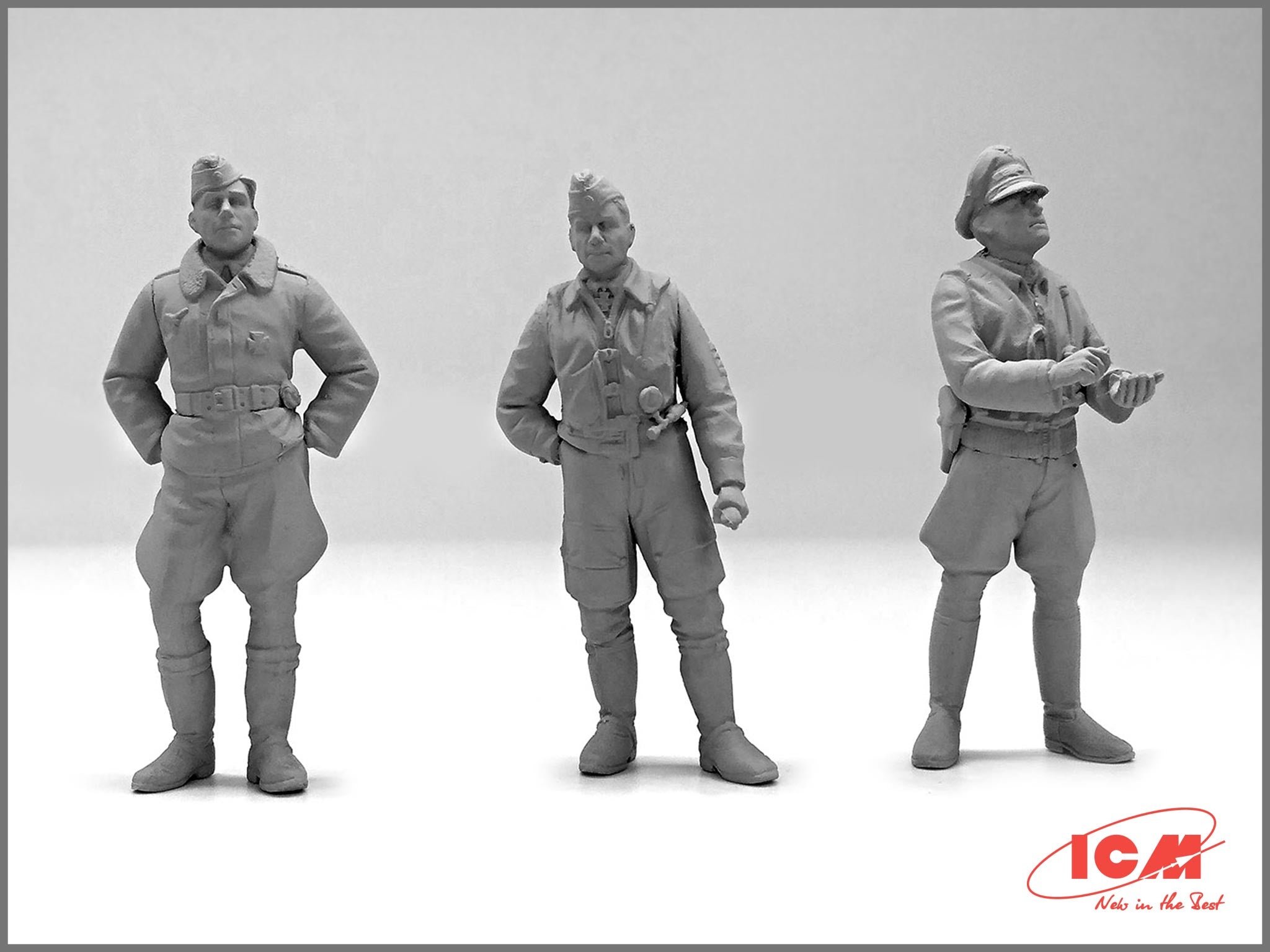 ICM32101 Plastic model kit Scale 1:32 German Luftwaffe Pilots 1939-1945 kit model