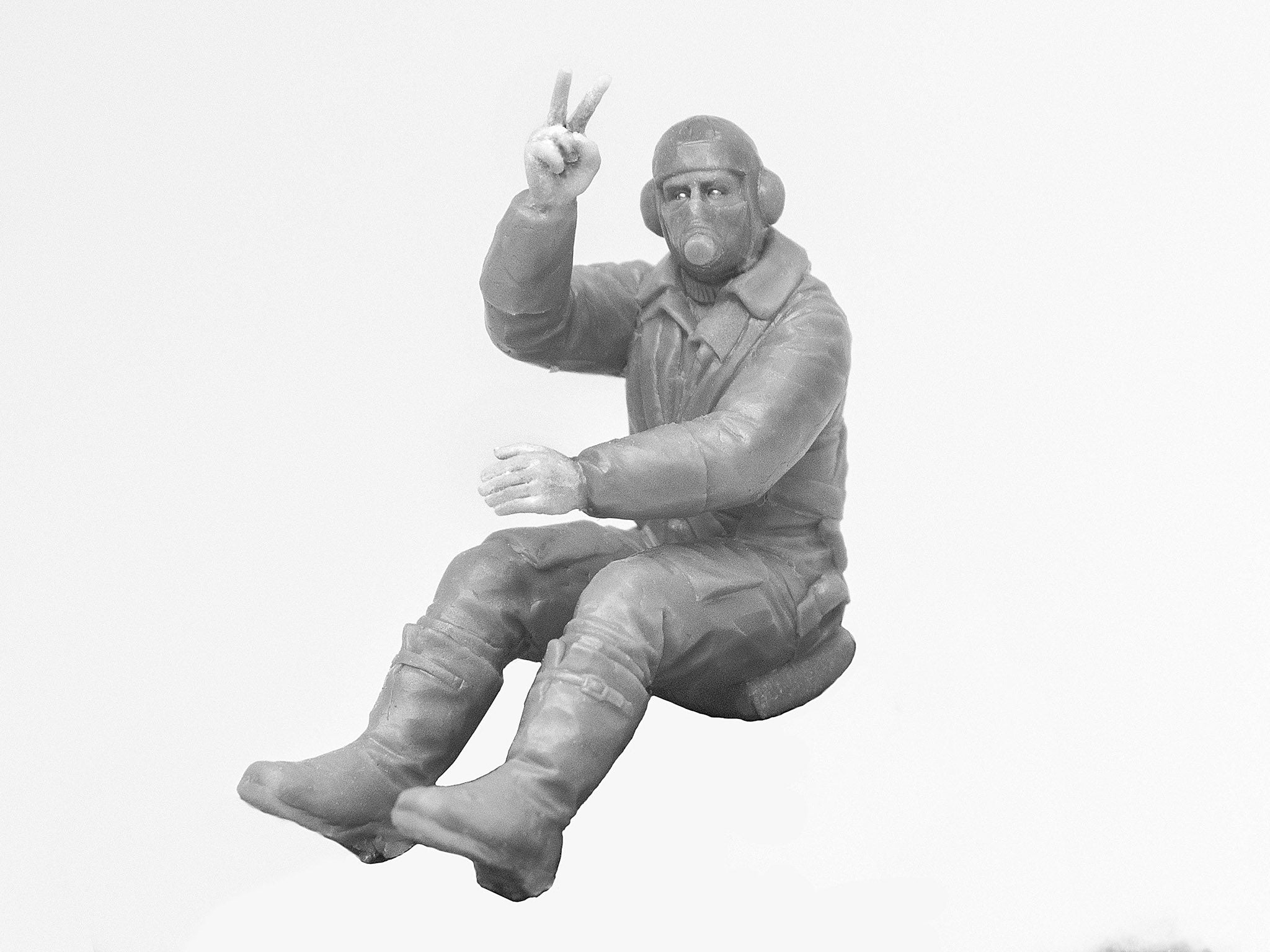 ICM 32105 Plastic model kit Scale 1:32 British Pilots (1939-1945) (3 figures)