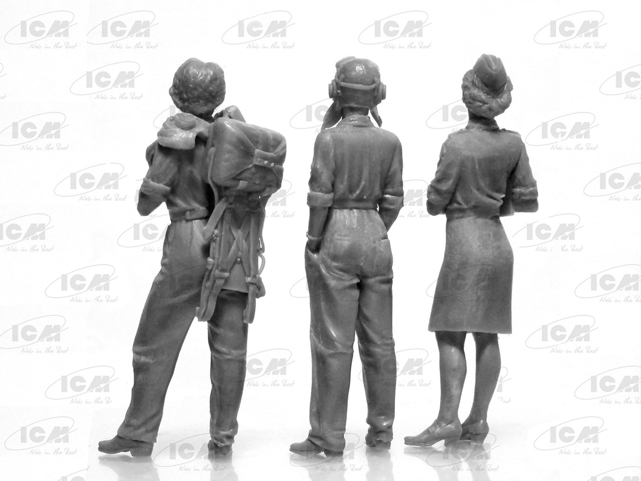 ICM 32108 Plastic model kit Scale 1:32 US WASP (1943-1945) (3figures) kits model