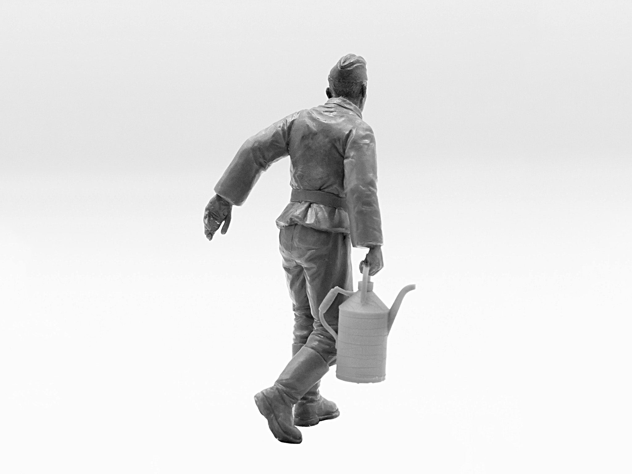 ICM 32109 model kit 1:32 German Luftwaffe Ground Personnel (1939-1945) 3 figures