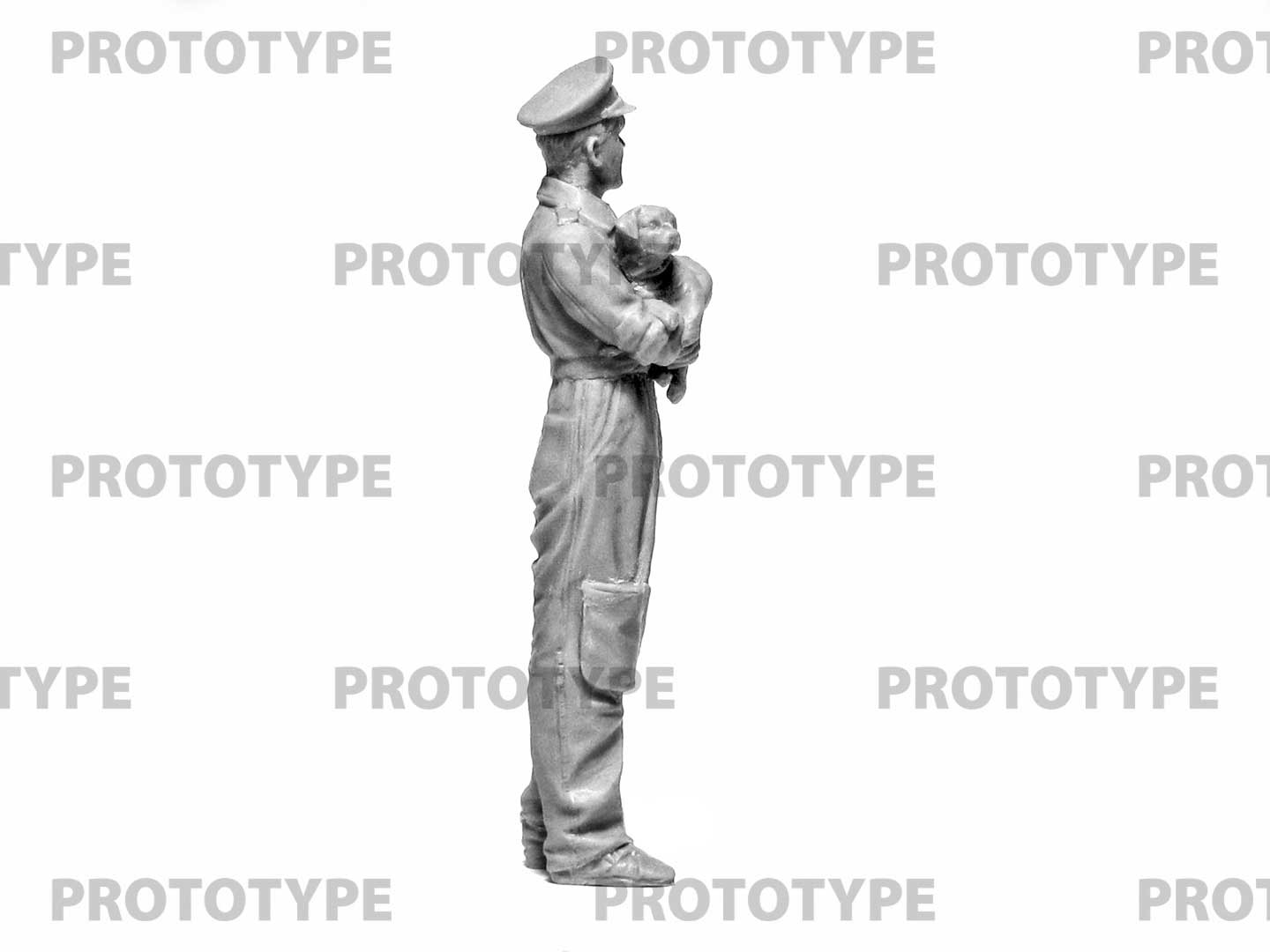 ICM 32110 Plastic model kit 1:32 Italian Pilots in Tropical Uniform (1939-1943)