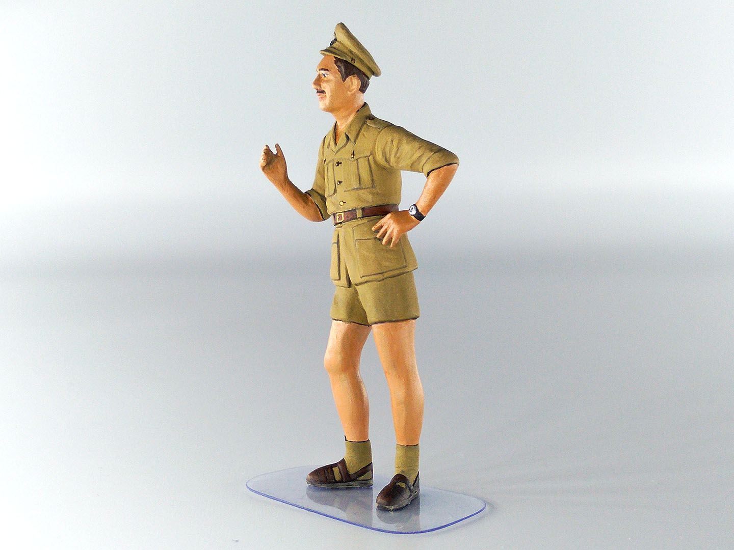 ICM 32110 Plastic model kit 1:32 Italian Pilots in Tropical Uniform (1939-1943)