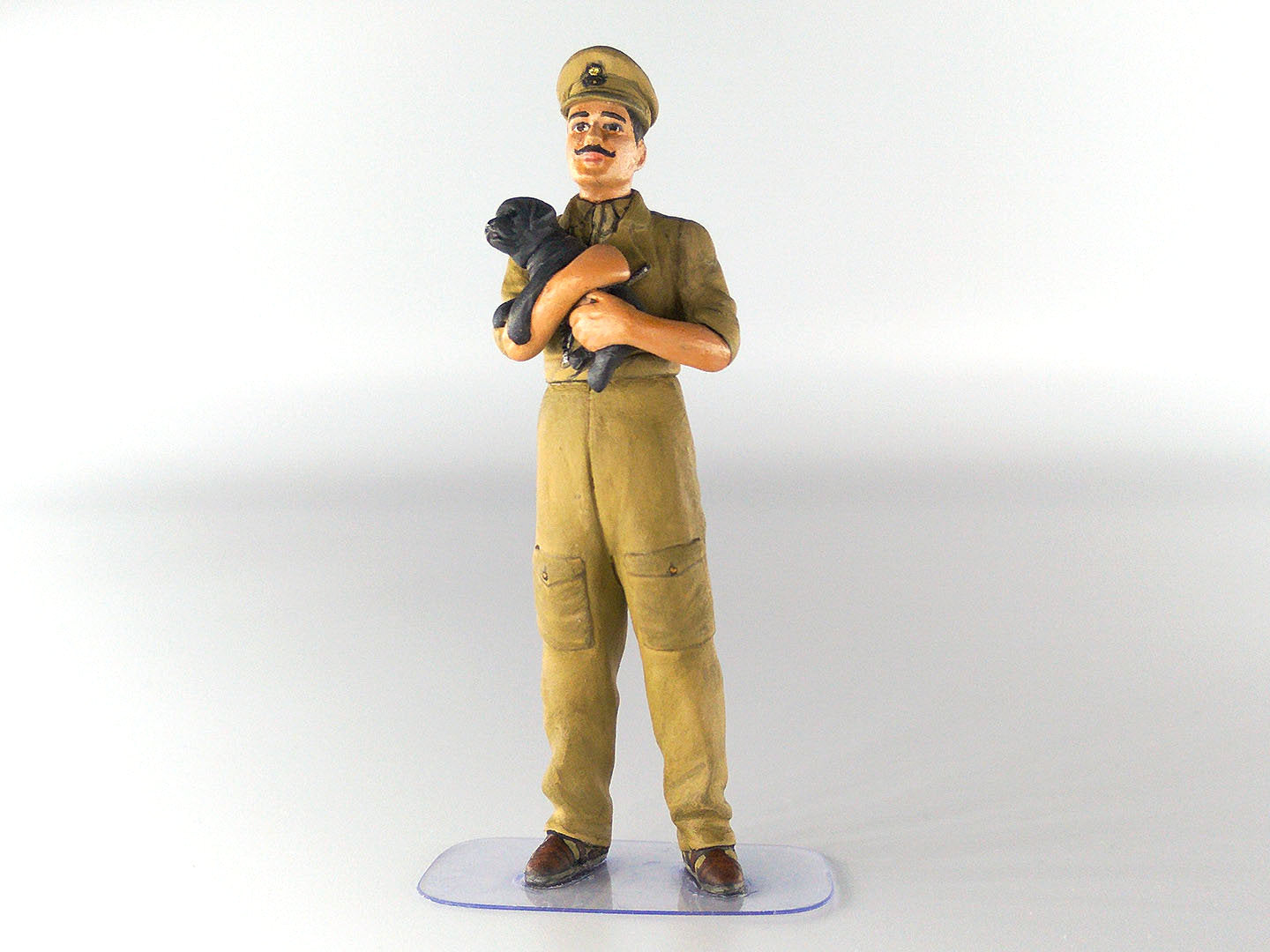 ICM 32110 Plastic model kit 1:32 Italian Pilots in Tropical Uniform (1939-1943)