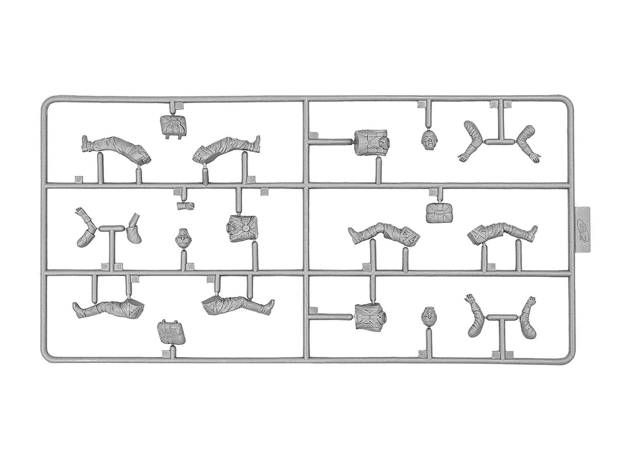 ICM 32112 Plastic model Scale 1:32 WWII Allies Pilots in the cockpit 3 figures