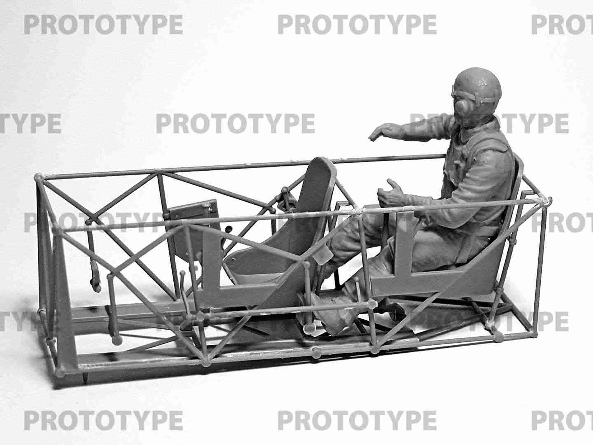 ICM 32112 Plastic model Scale 1:32 WWII Allies Pilots in the cockpit 3 figures