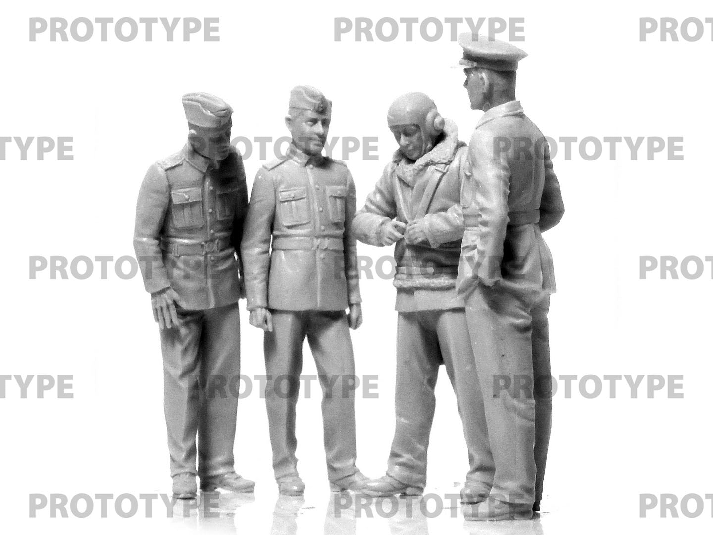 ICM 32113 Plastic model figures kit Scale 1:32 WWII RAF Cadets (4 figures)
