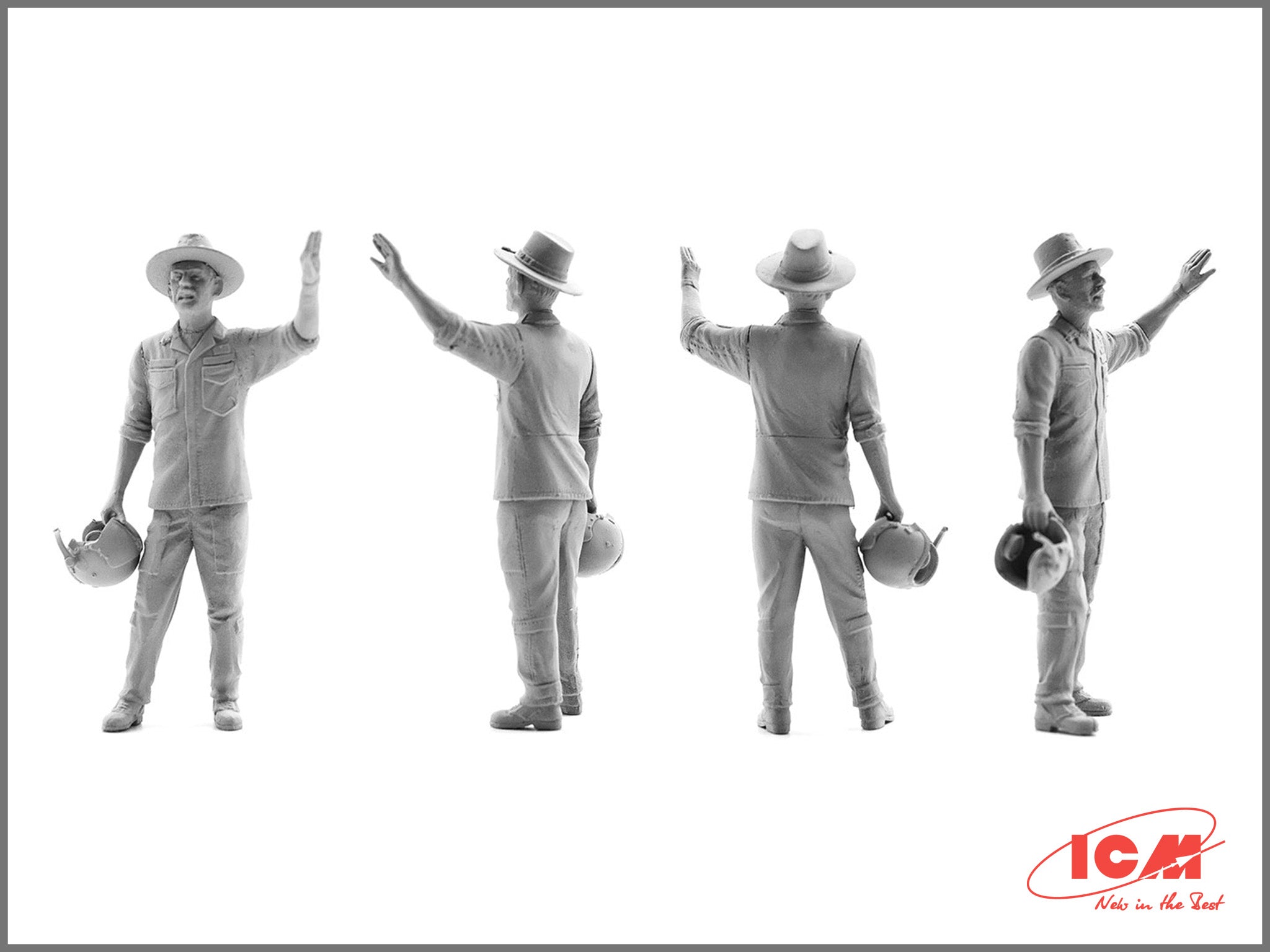 ICM 32114 Plastic model kit 1:32 US Helicopter Pilots (Vietnam War) kits model