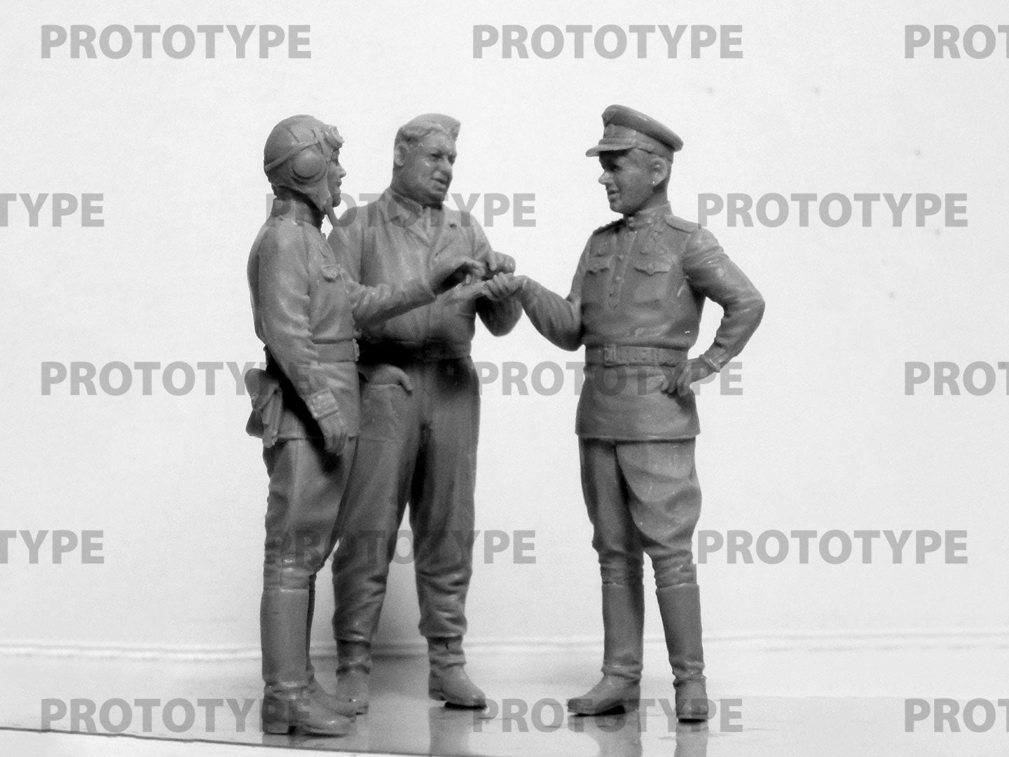 ICM 32117 Plastic model kit Scale 1:32 Pilots of the Soviet Air Force 1943-1945