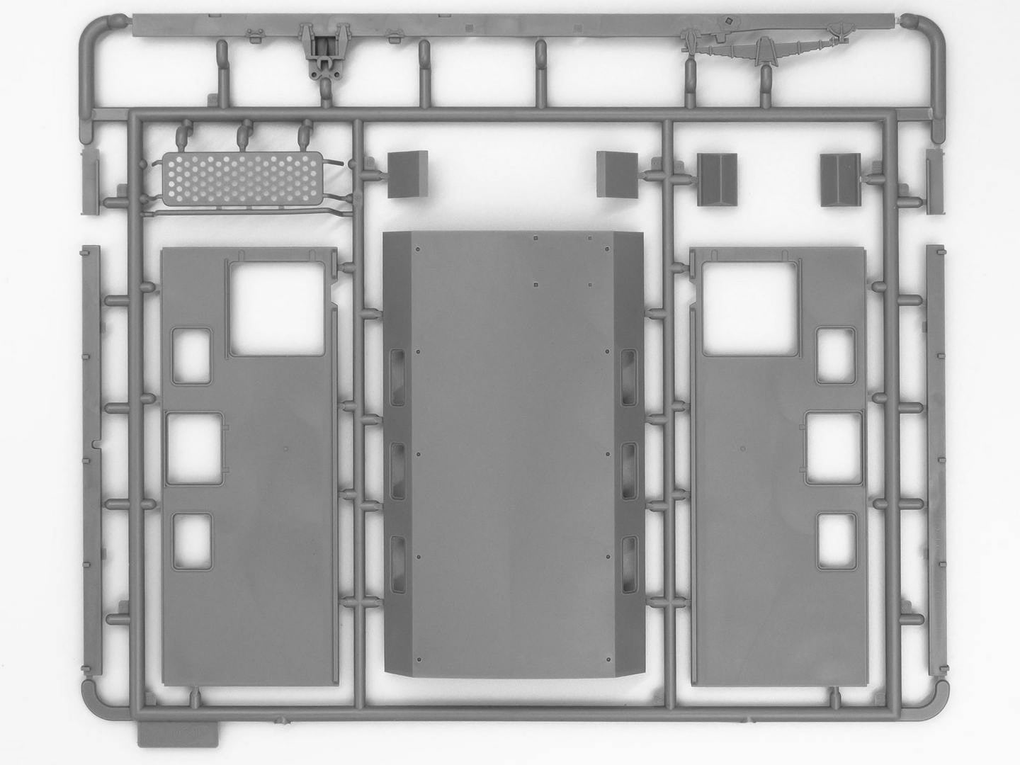 ZIL-131 with driver Armed Forces of Ukraine Scale 1:35 ICM35019 Plastic Model Truck Kit