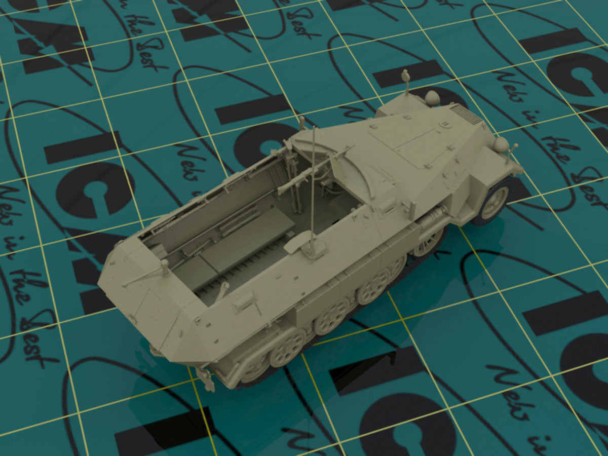 ICM 35103 Plastic model kit Scale 1:35 Sd.Kfz.251/1 Ausf.A with German Infantry