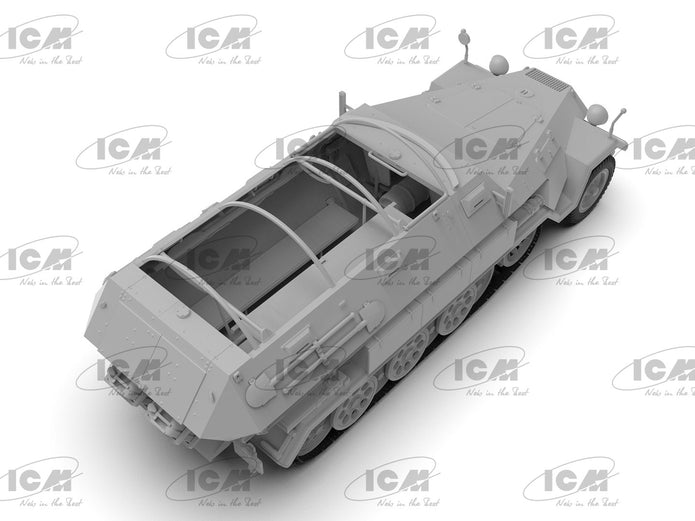 Sd.Kfz.251/8 Ausf.A ‘Krankenpanzerwagen’ WWII German Ambulance 1:35 ICM 35113