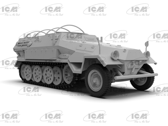 Sd.Kfz.251/8 Ausf.A ‘Krankenpanzerwagen’ WWII German Ambulance 1:35 ICM 35113