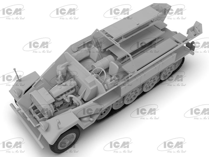 Sd.Kfz.251/8 Ausf.A ‘Krankenpanzerwagen’ WWII German Ambulance 1:35 ICM 35113