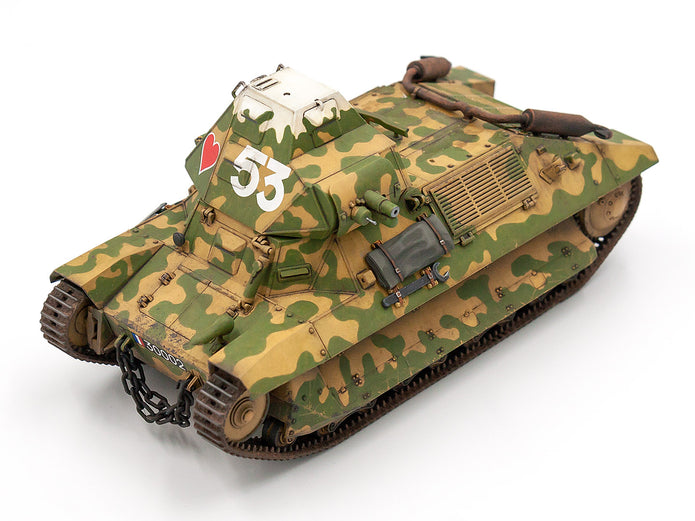 ICM 35338 Plastic model Tank kit 1:35 FCM 36 with French Tank Crew kits model