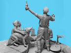 ICM 35343 Scale 1/35 “Prost!” Between Battles Bergepanther WWII German Tankmen