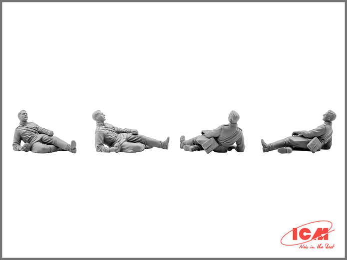 ICM 35351 Plastic model kit Scale figures 1:35 Soviet tank crew, 1943-1945