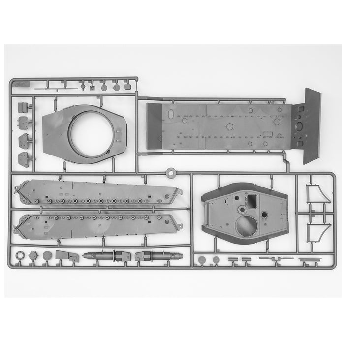 ICM 35363 Scale model kit 1:35 Pz.Kpfw.VI Ausf.B King Tiger with Henschel turret