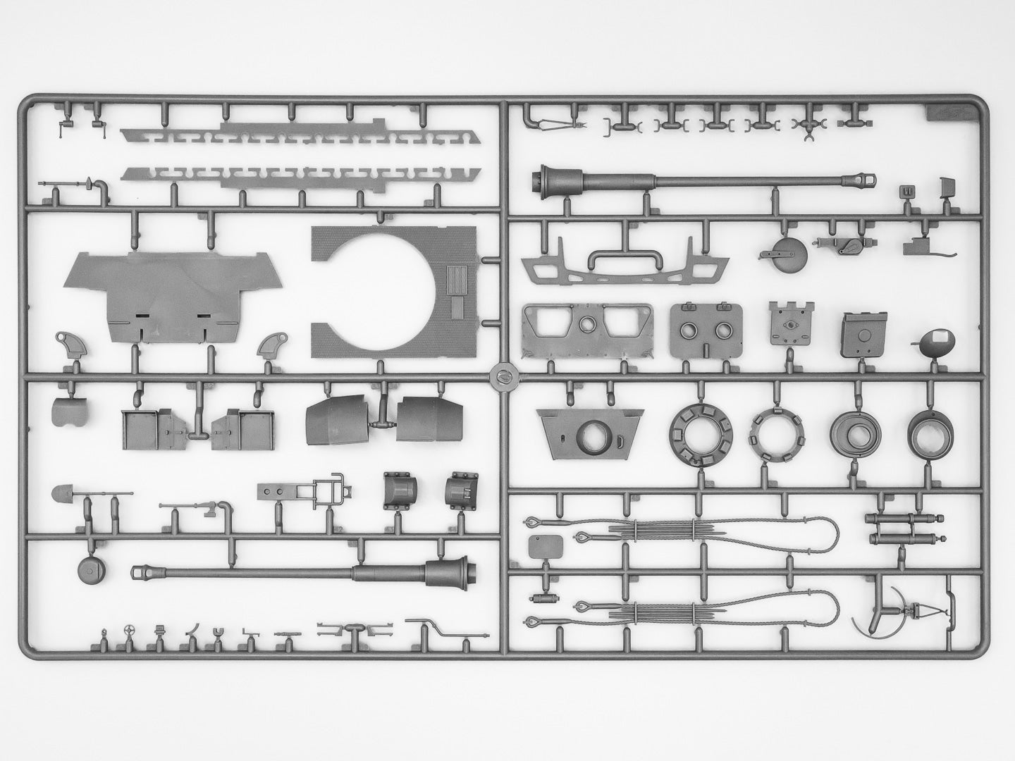 ICM 35364 Scale model kit 1:35 Pz.Kpfw.VI Ausf.B 