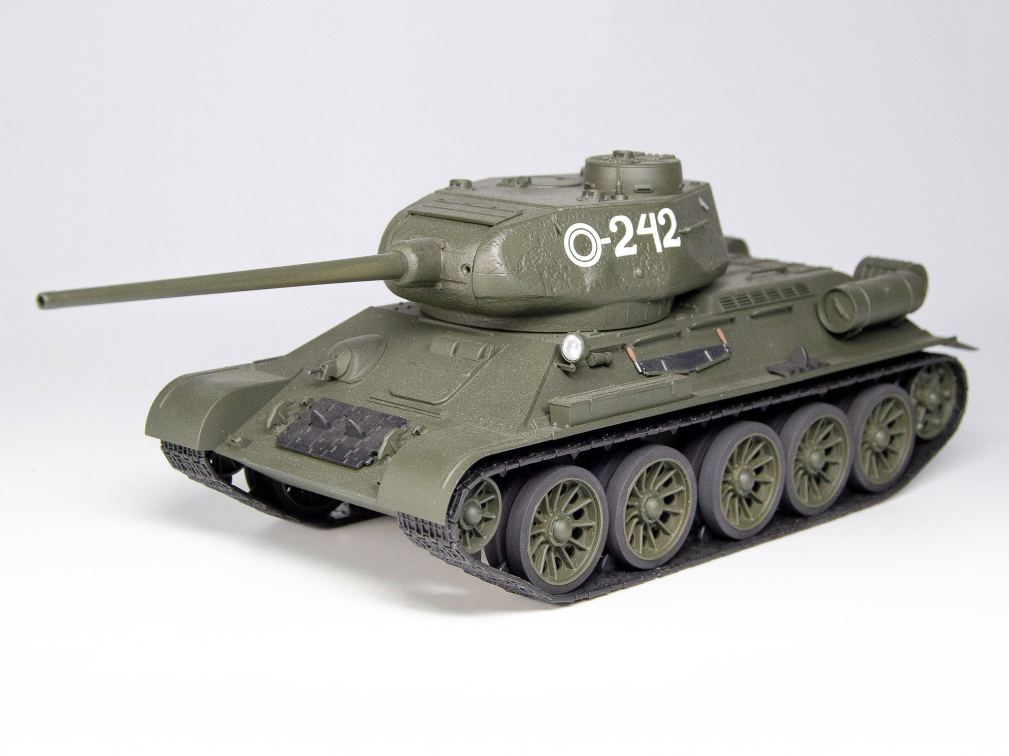 ICM 35367 Plastic model Tank kit Scale 1:35 Т-34-85, WWII Soviet Medium Tank