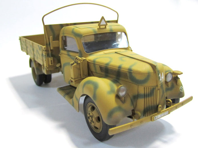 ICM 35411 Plastic model car kit Scale 1:35 V3000S 1941 German army truck