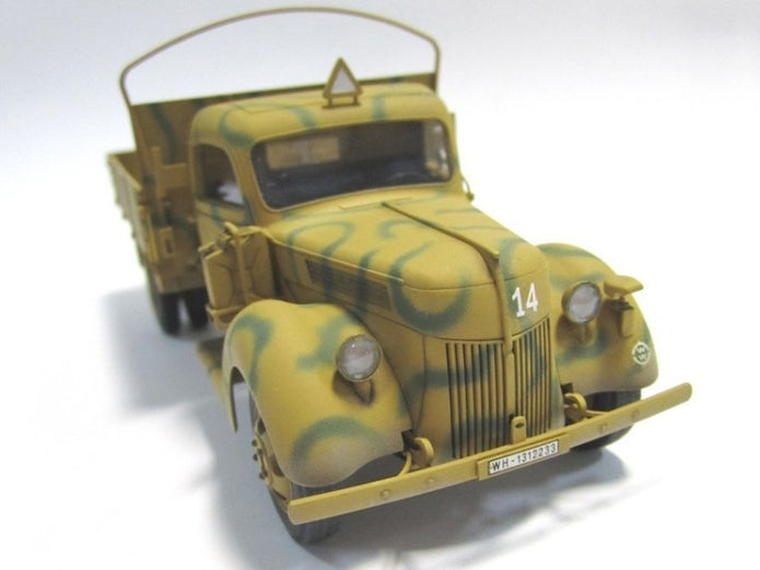 ICM 35411 Plastic model car kit Scale 1:35 V3000S 1941 German army truck