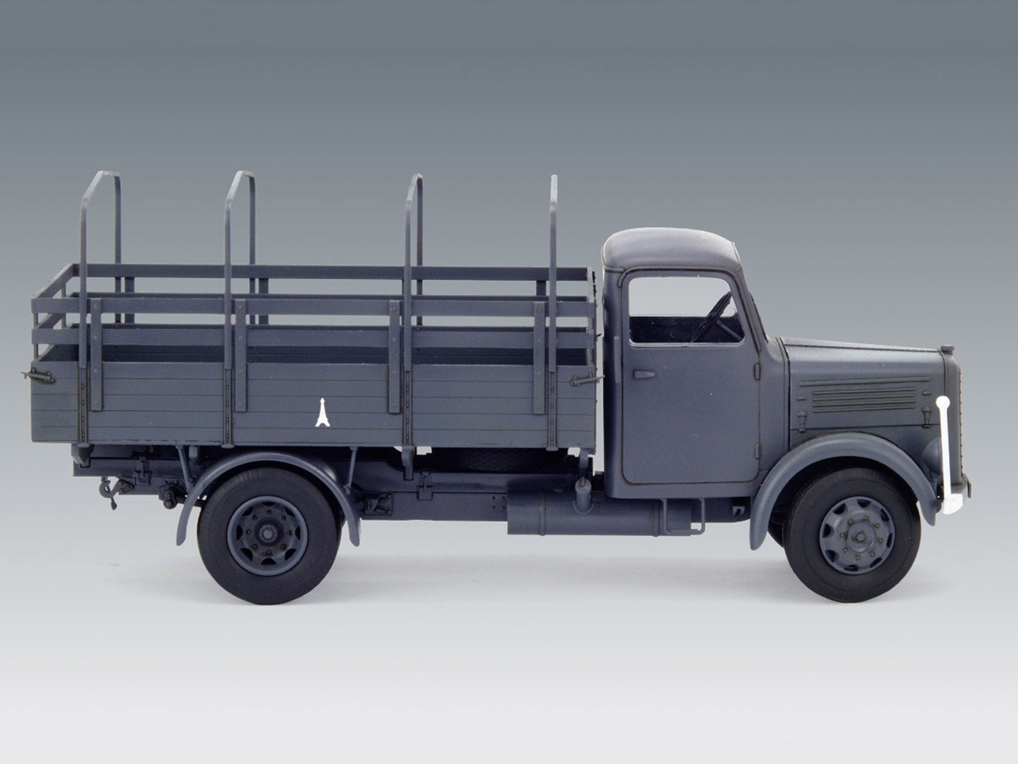 ICM 35451 Plastic model car kit Scale 1:35 KHD S3000, WWII German Army Truck